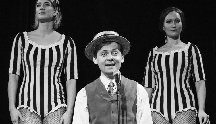 JONÁŠ A TINGL-TANGL
