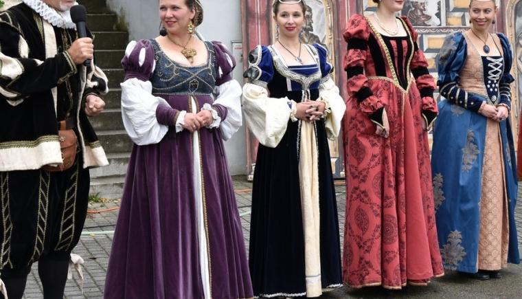 SKLÁŘSKÉ SLAVNOSTI NA HOJNÉ VODĚ