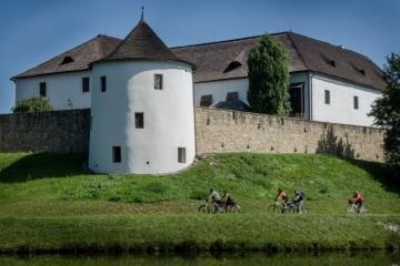 Tvrz Žumberk