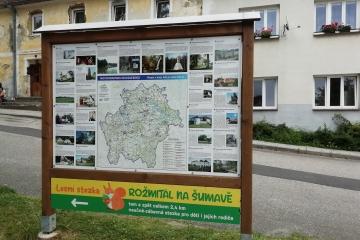 Rožmitál na Šumavě - začátek a cíl na návsi
